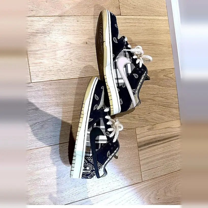 Nike SB Dunk Low x Travis Scott